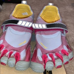 Worn for a few hours, amazing buy!